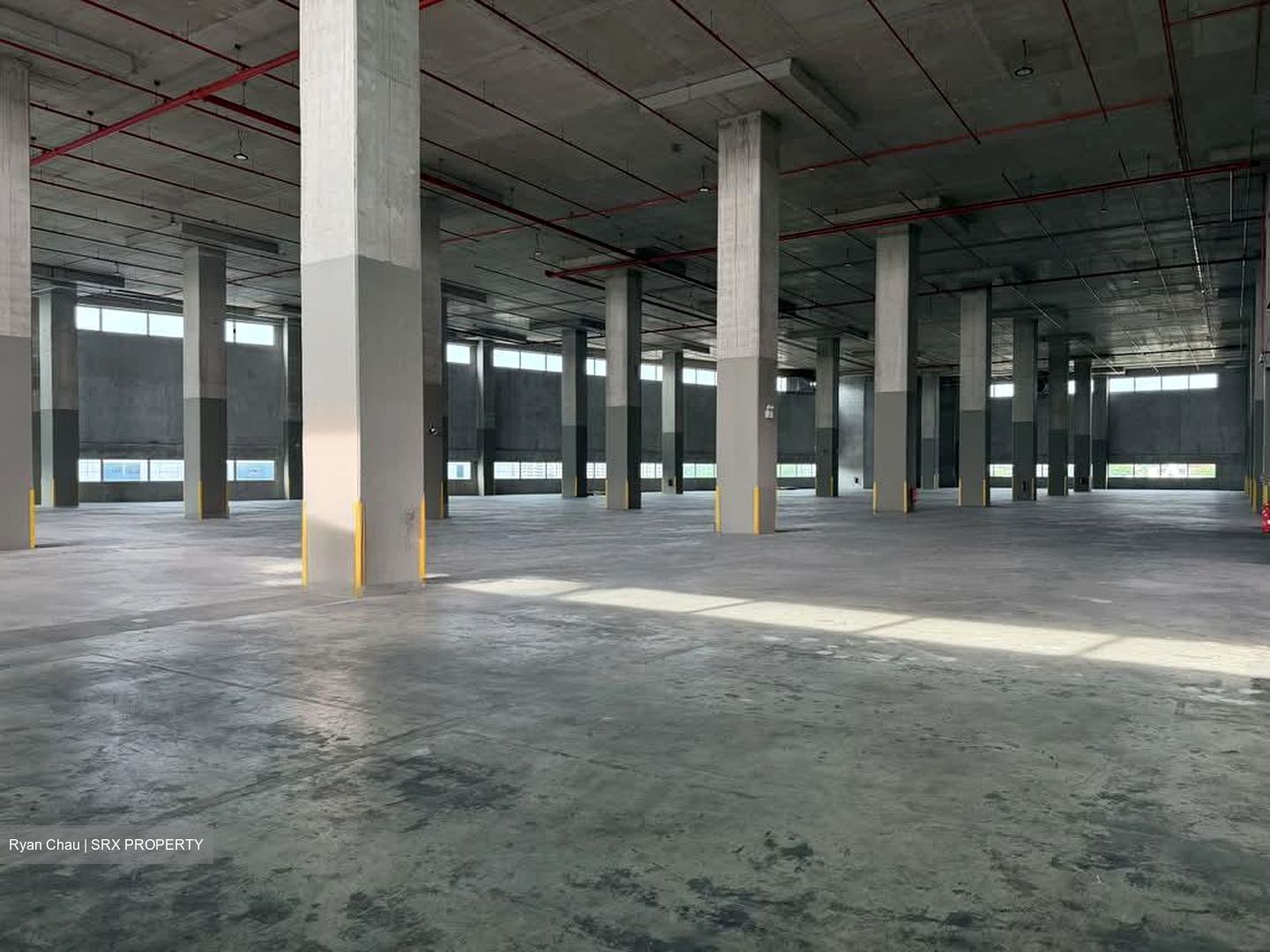 Ibm Place (D16), Warehouse #581726261